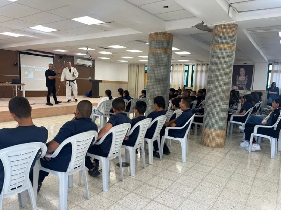 مشروع مسار آخر في المدرسة الاعدادية عبلين 