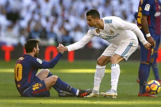 لماذا ميسي يُؤلّه في الأرجنتين ورونالدو يُقزّمُ في البرتغال؟