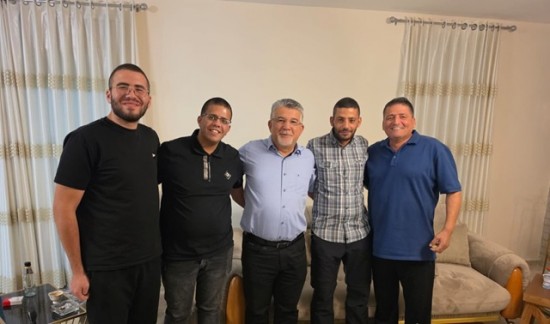 رئيس المشتركة يوسف جبارين: الاعتداء على عبد محاجنة