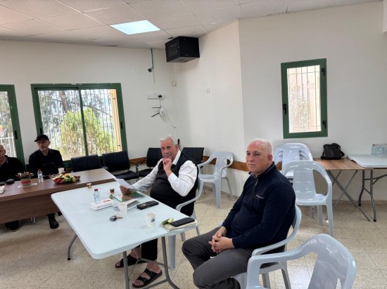 قراءات واشعار يلقيها الكاتب الشاعر زهير ...