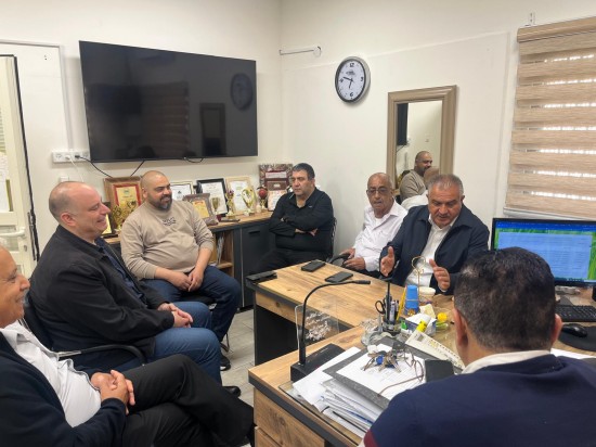 زيارة دعم وتشجيع لجهاز التعليم من رئيس مجلس عبلين شريف حيدر 