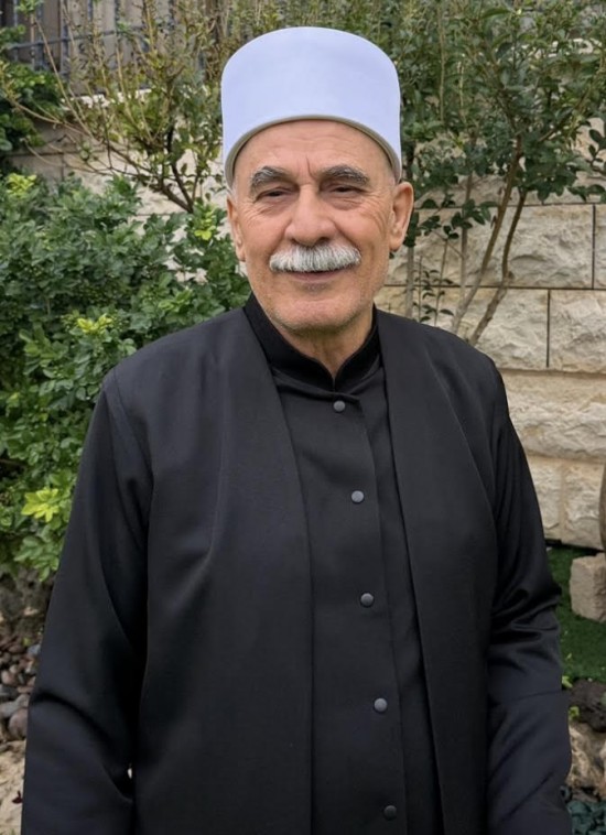 عجبًا نُحب الطّيور ونضعها في القفص  بقلم- معين أبو عبيد